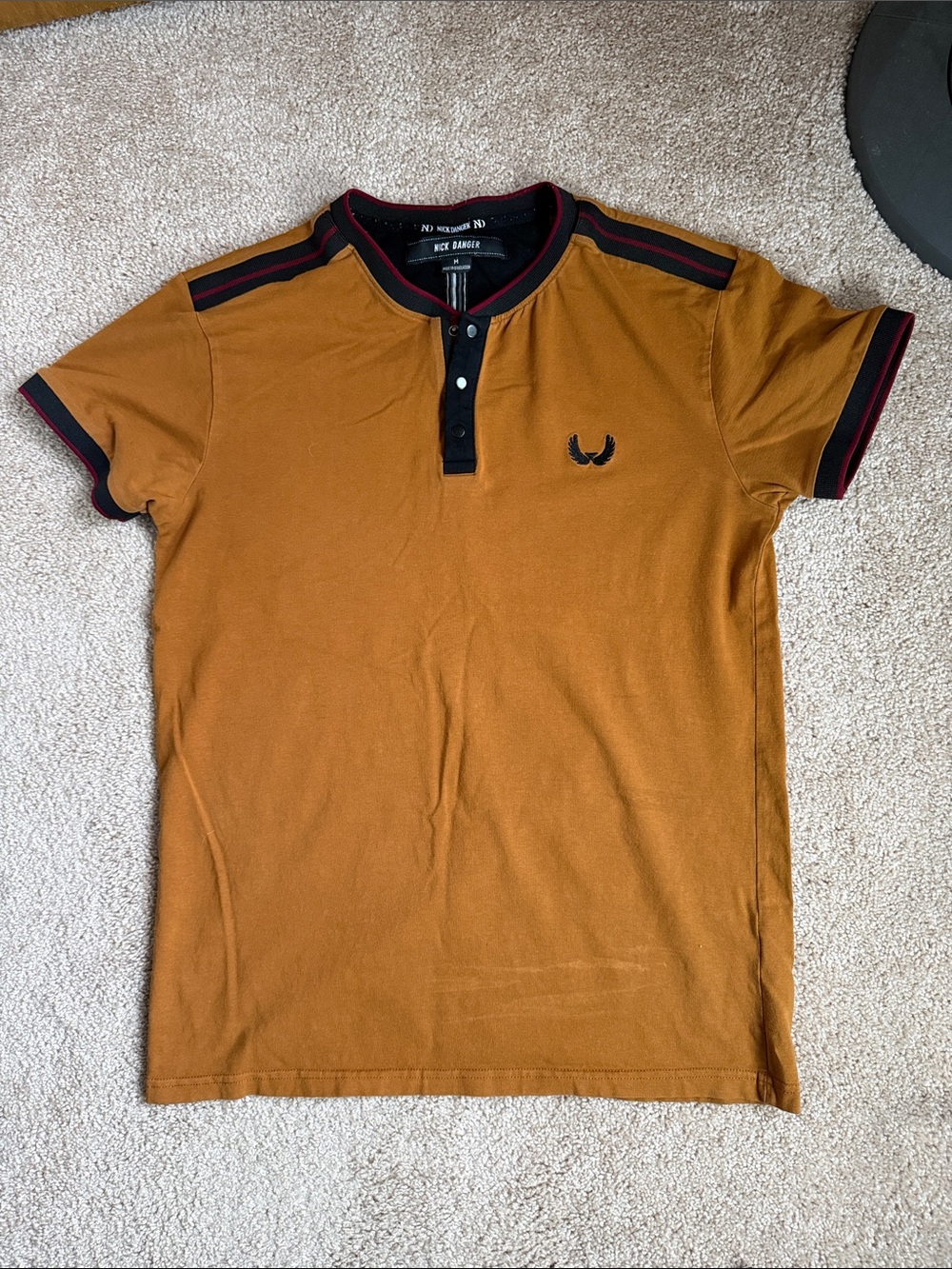 Nick Danger Men’s Burnt Orange Short-Sleeve Henley Polo Shirt. Size Medium